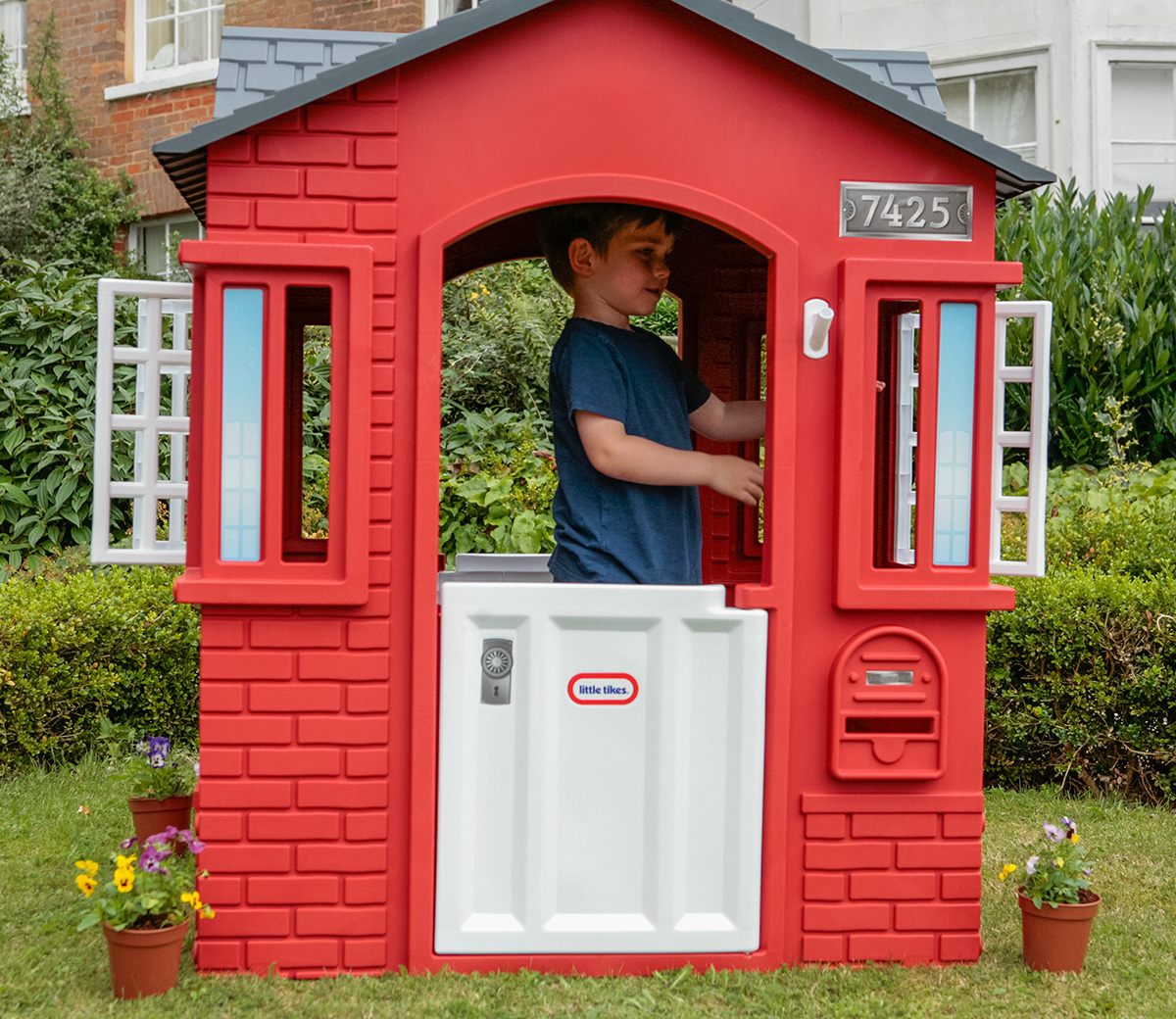 little tikes cottage red